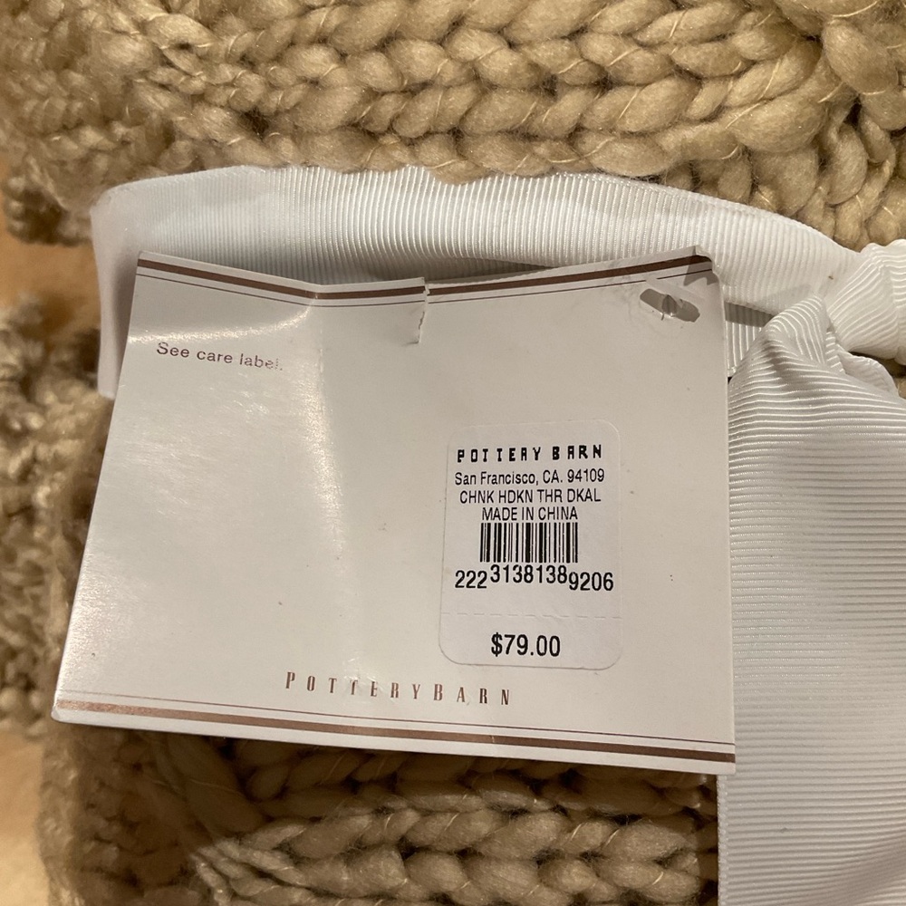Pottery Barn tan chunky hand-knit cable throw - Picture 3 of 6